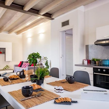 Residenza Gelsomino Apartment Desenzano del Garda Exterior foto