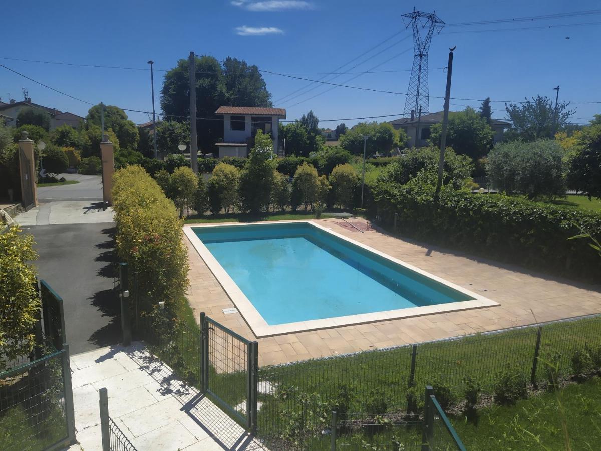 Residenza Gelsomino Apartment Desenzano del Garda Exterior foto